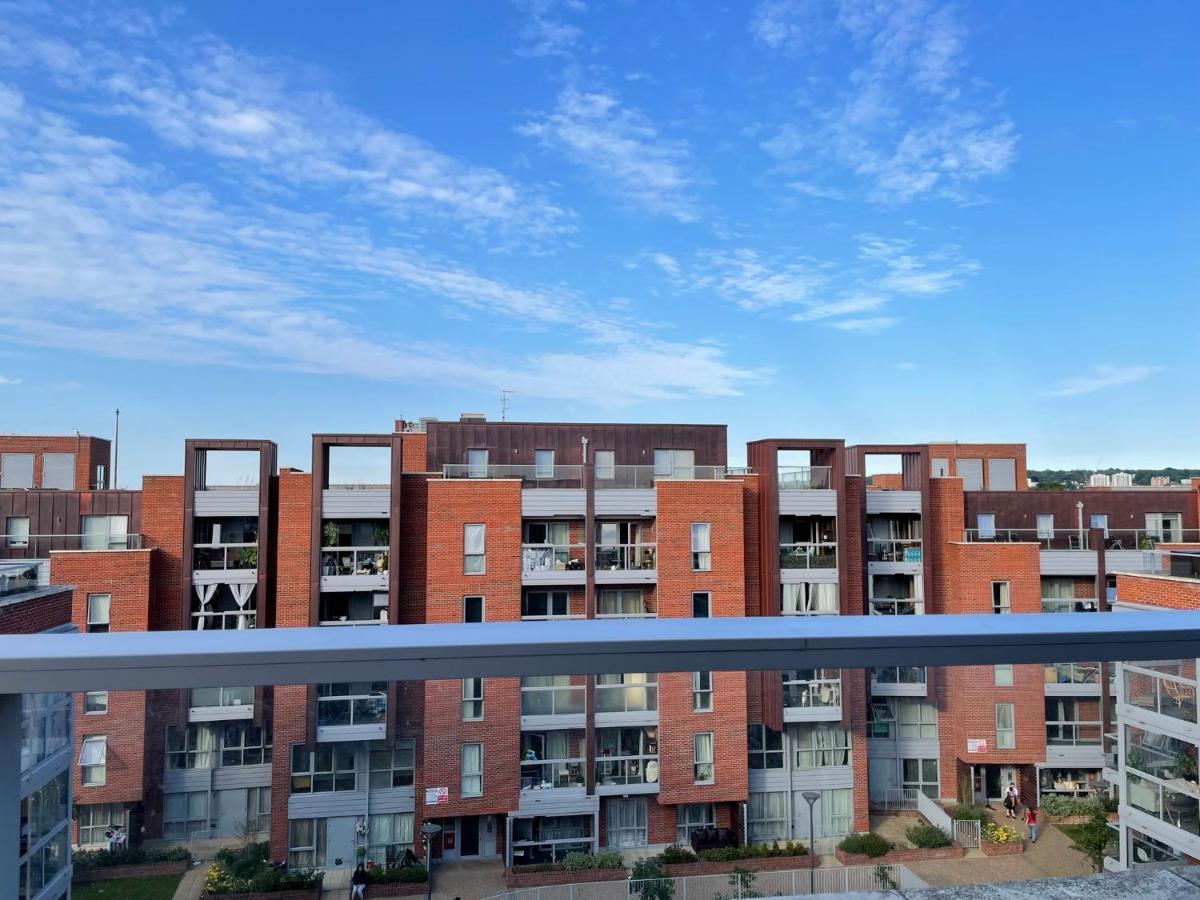 شقة Modern & Spacious Penthouse In North لندن المظهر الخارجي الصورة