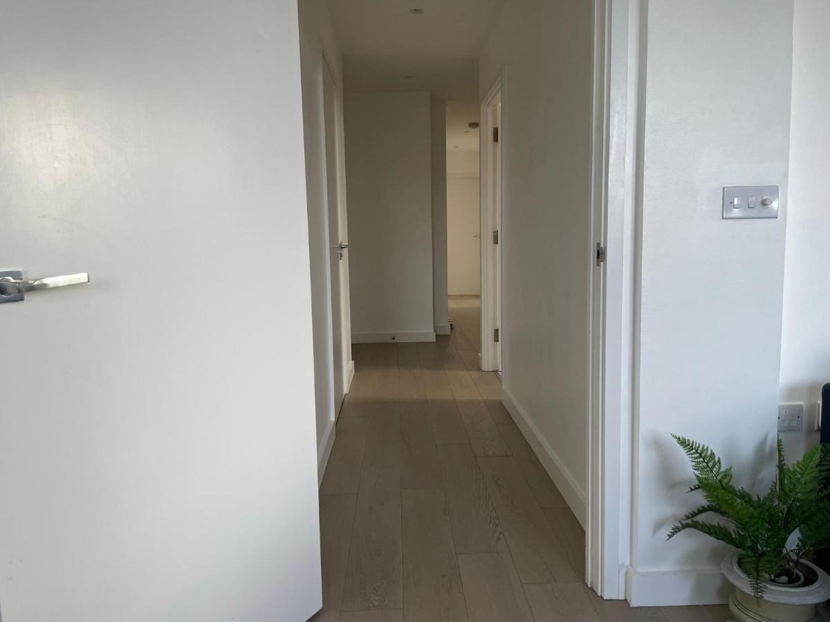 شقة Modern & Spacious Penthouse In North لندن المظهر الخارجي الصورة